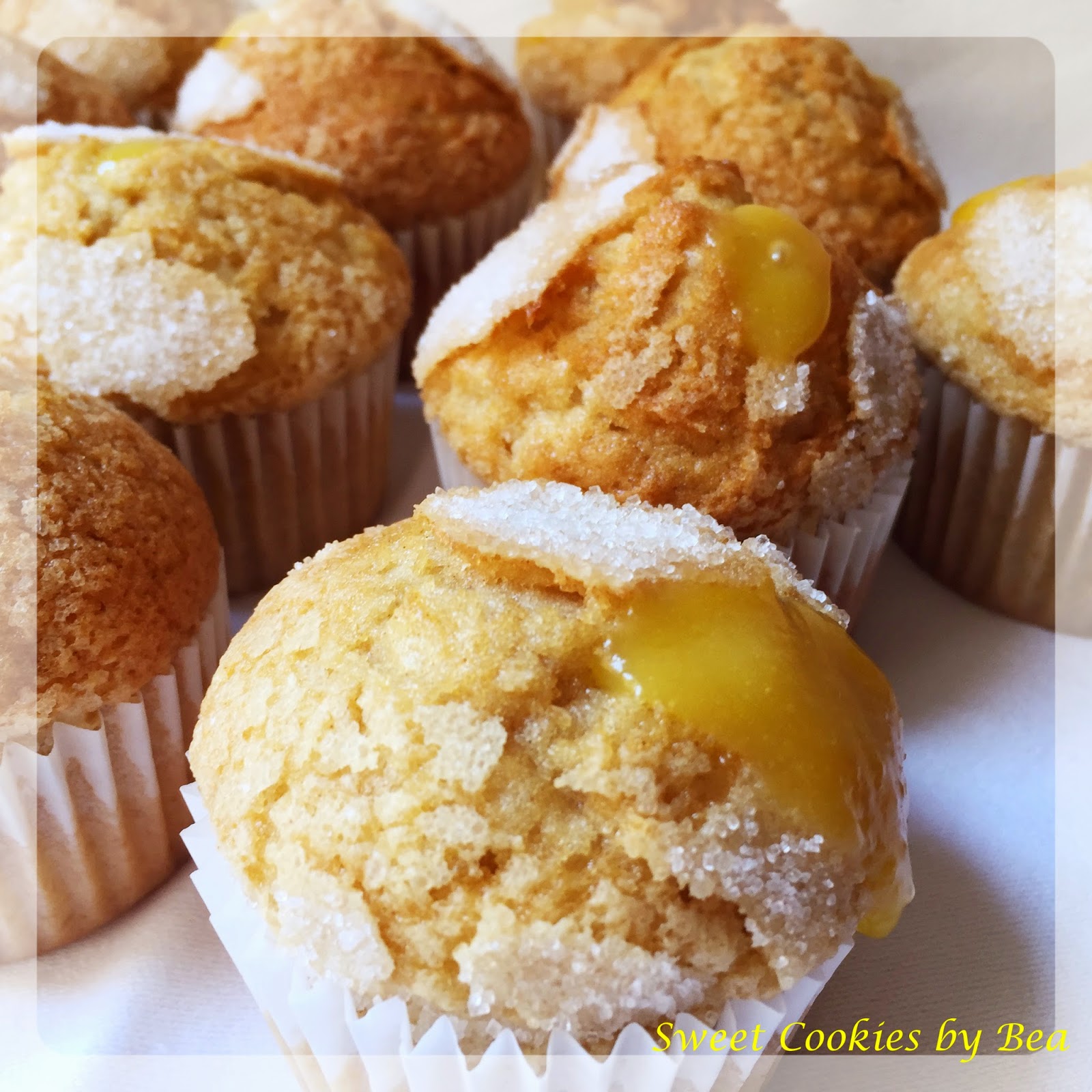 Magdalenas de limón rellenas de lemon curd