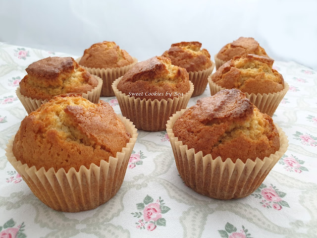 Magdalenas de nata con harina de centeno blanco