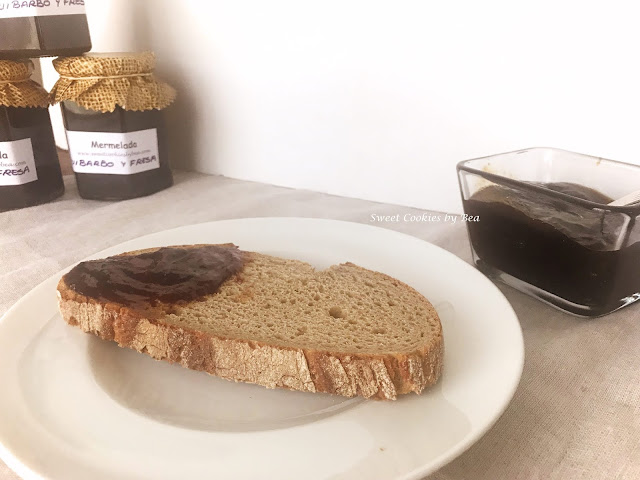 Mermelada de ruibarbo y fresas en olla lenta