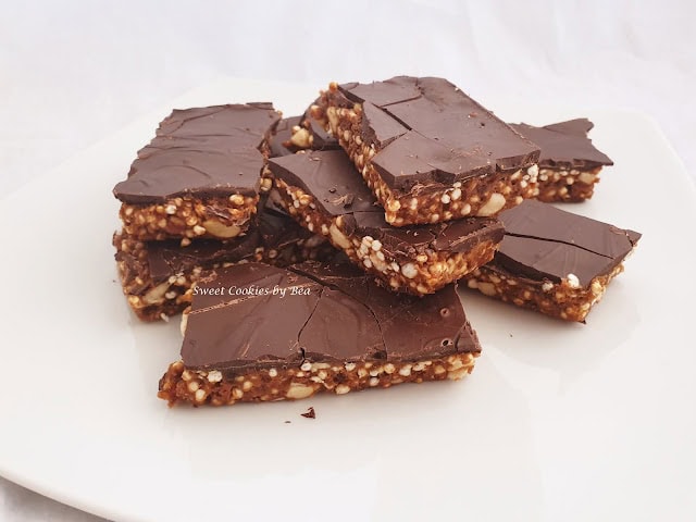 Barritas de frutos secos con quinoa y chocolate