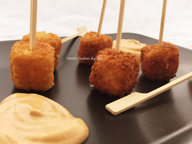 Bocaditos de feta con mahonesa de ñoras