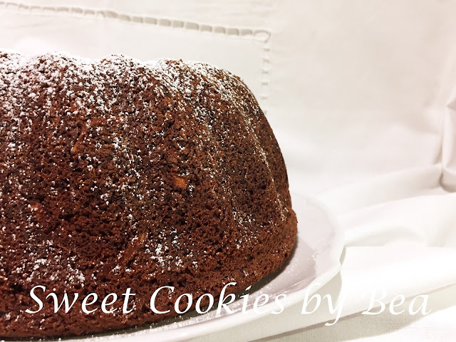 Bundt cake de calabacín y chocolate