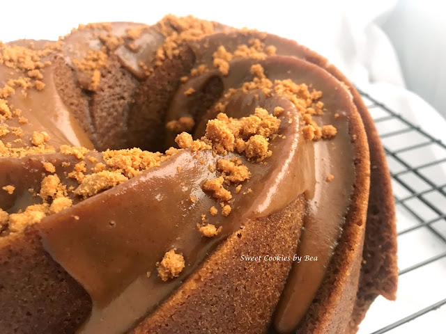 Bundt cake cappuccino con glaseado Lotus