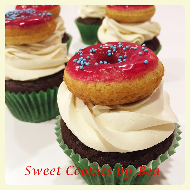 Cupcakes de donuts y crema marshmallow
