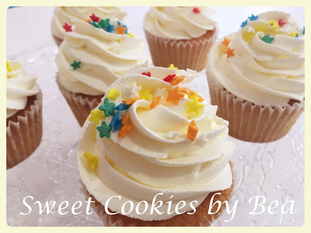 Cupsobaos (cupcakes sabor sobaos) con crema marshmallow Reto Alfabeto Dulce