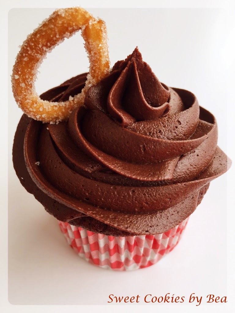 Cupcakes de churros con chocolate