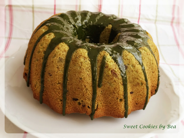 Bunt cake de té macha, arándanos y kirsch – Reto Alfabeto Dulce