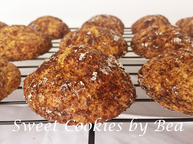 Galletas bizcochonas de yogurt con cobertura de café